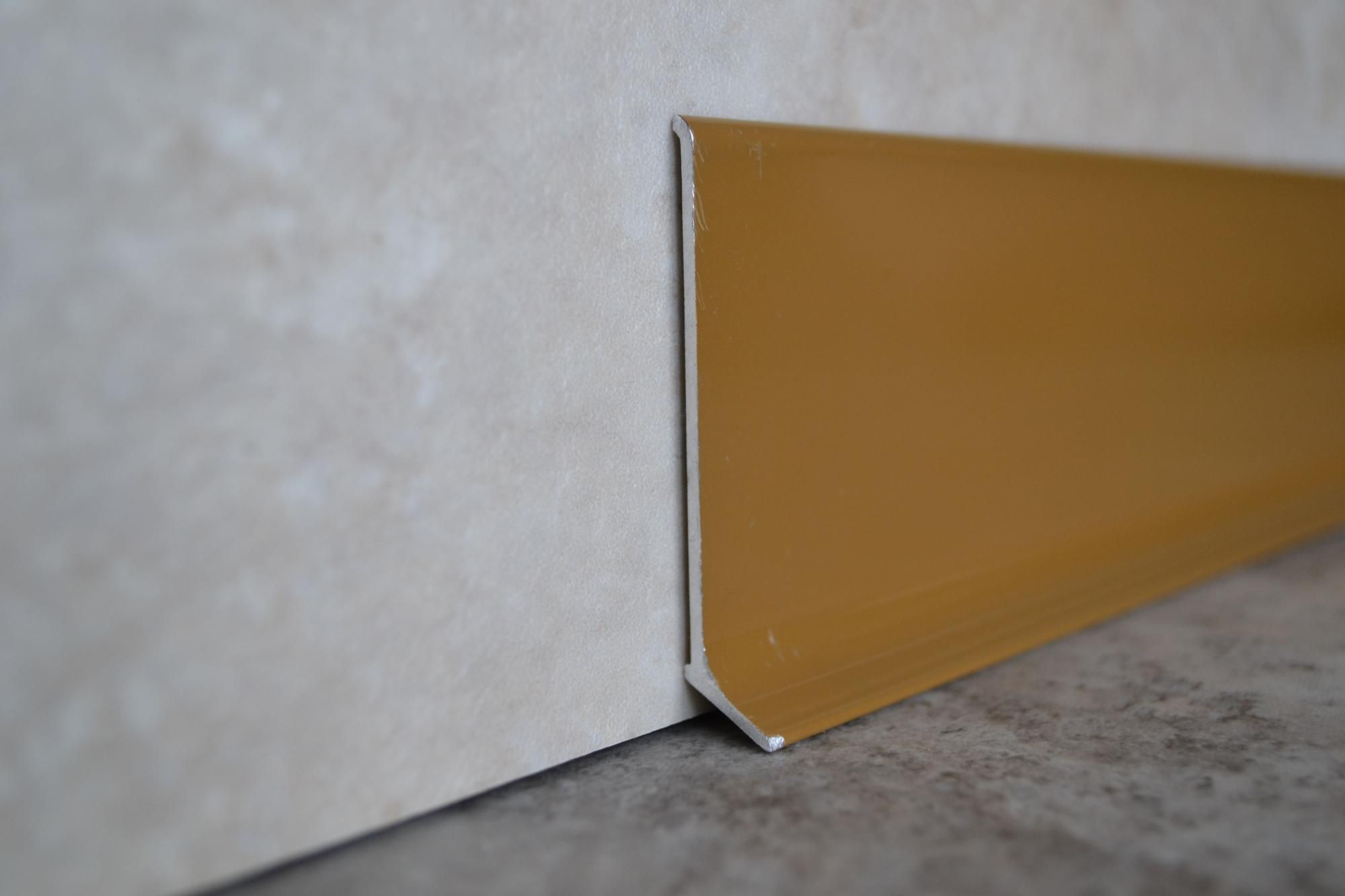 Плинтус алюминиевый L-образный золотой (2500*11*60 мм) — купить в Казани