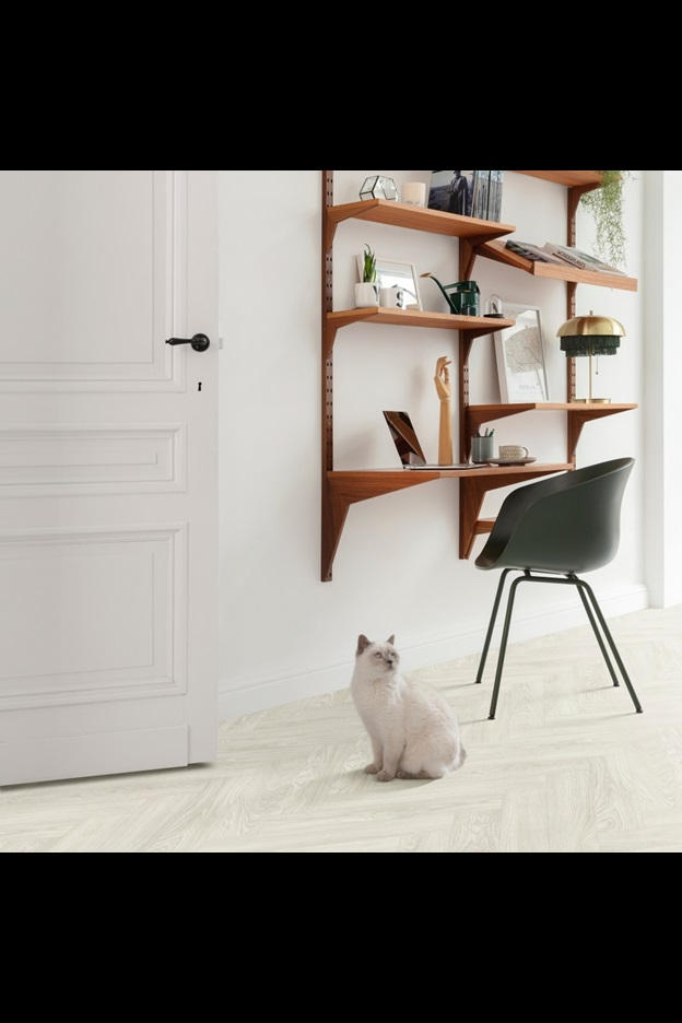 Замковая ПВХ плитка Laurel Oak 51104 (630*126*6 мм) — купить в Казани