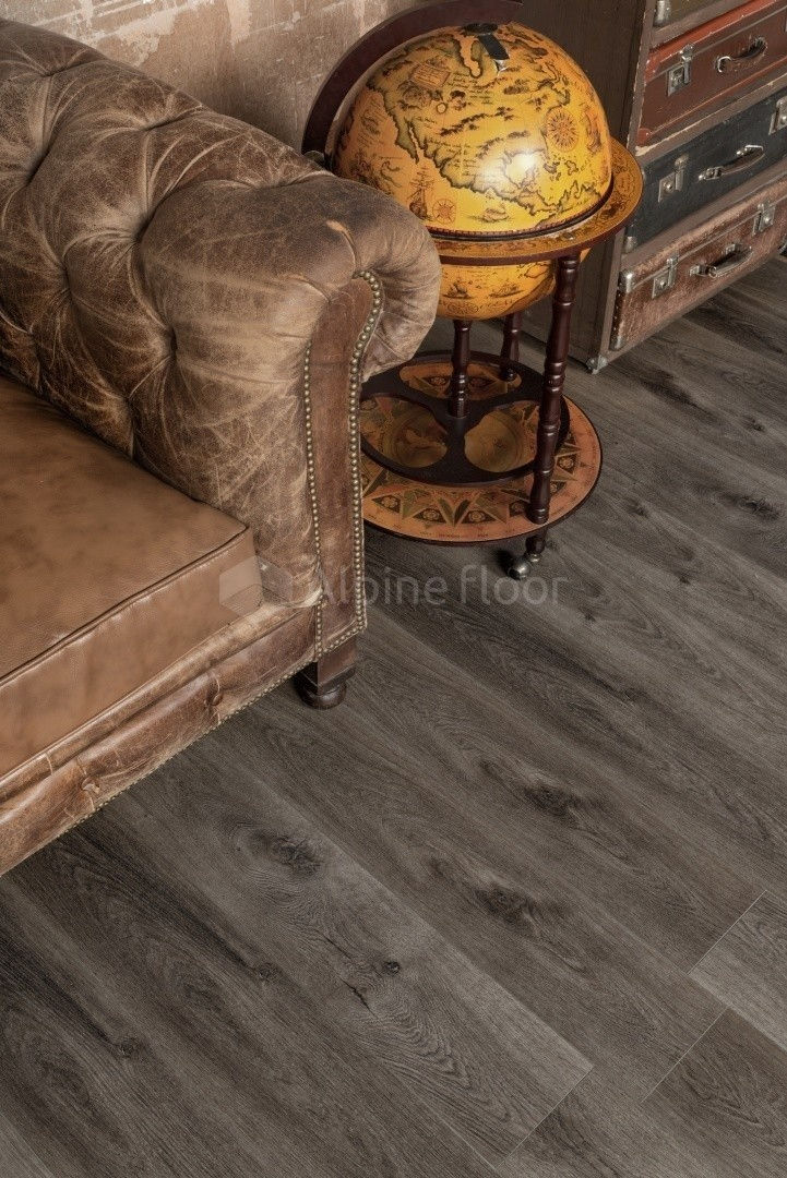 Замковая ПВХ плитка "Alpine Floor" Дуб торфяной  (1524*180*8мм) — купить в Казани