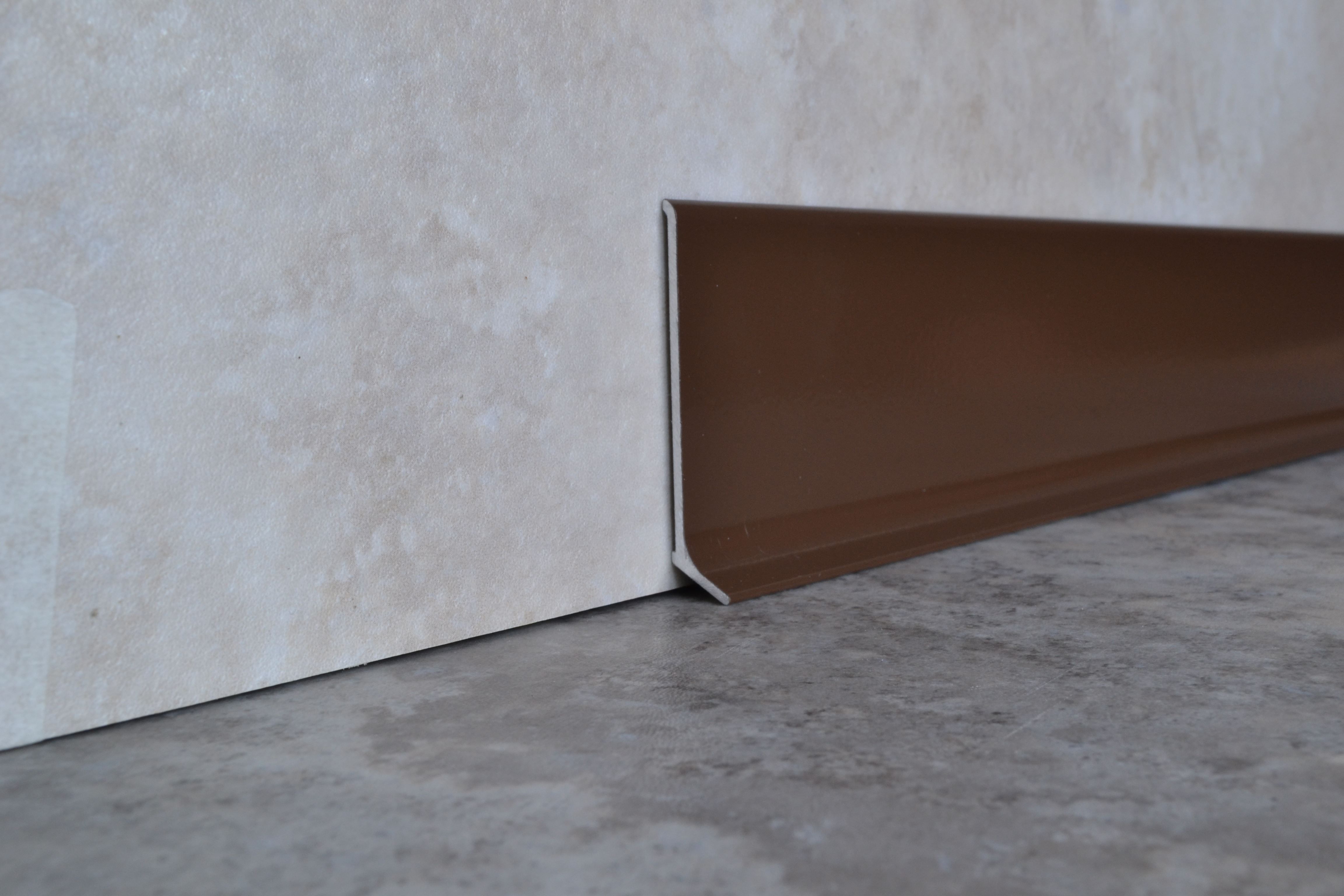 Плинтус алюминиевый L-образный шоколад (2500*11*60 мм) — купить в Казани