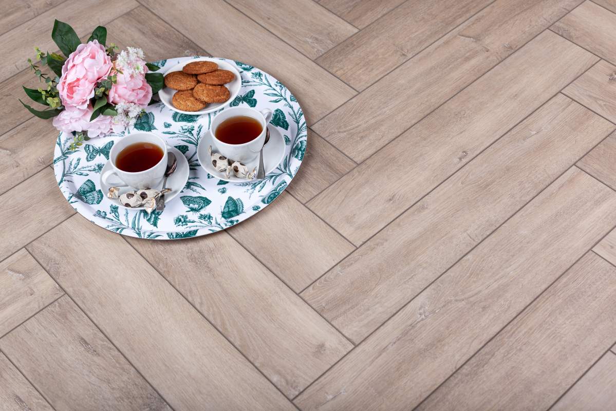 Замковая ПВХ плитка "Aberhof" Carmelita 0532 (615*123*5 мм) — купить в Казани