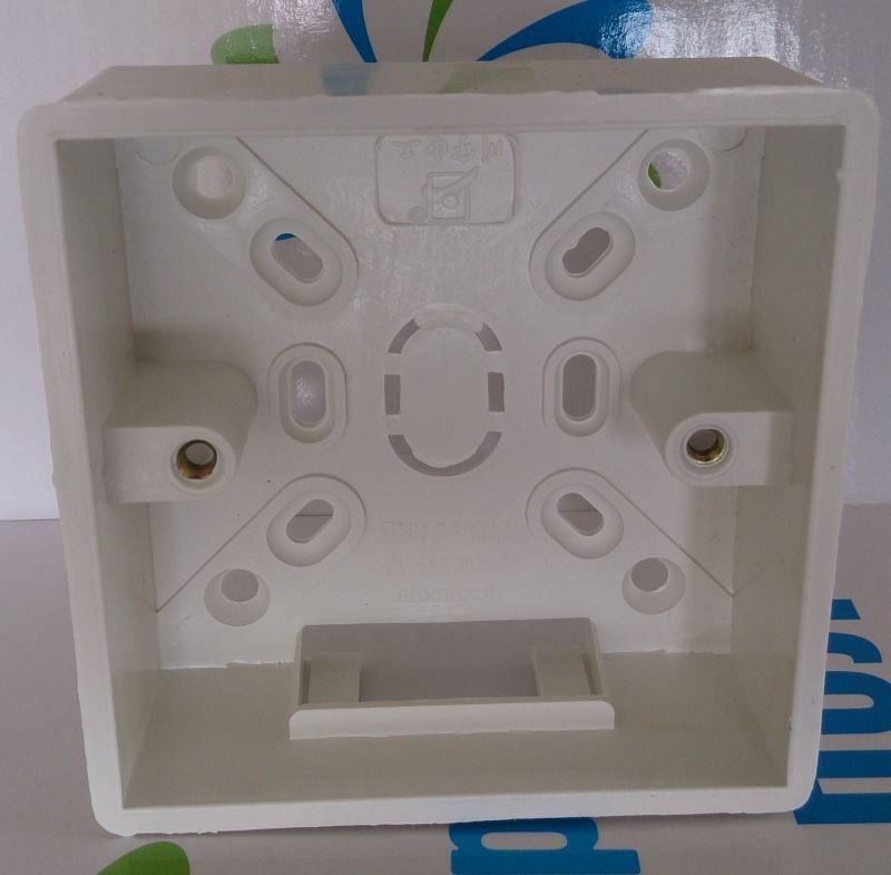 Коробка для накладного монтажа RTC — купить в Казани