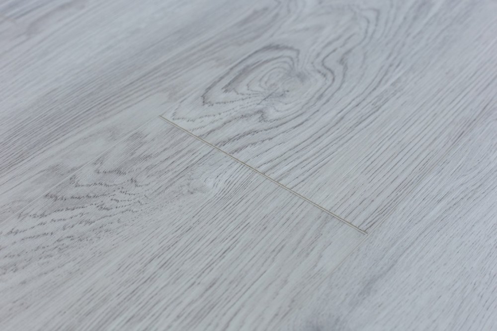 Замковая ПВХ плитка "Art Tile" Ясень Эдмонтон (1220*152*5 мм) — купить в Казани