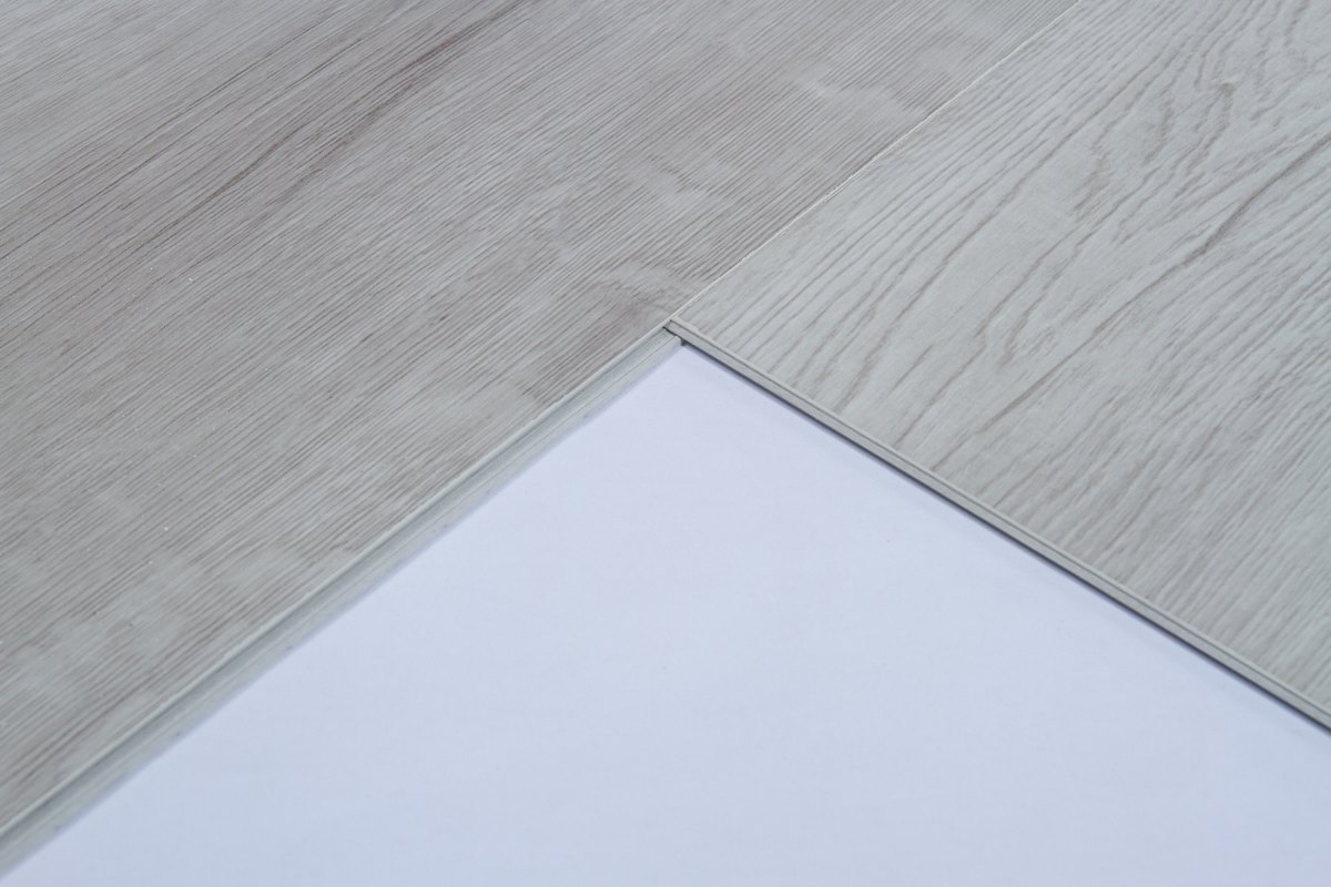 SPC ламинат "OneFloor" ЕСО 5050 (4V фаска) (1220*184*4 мм) — купить в Казани