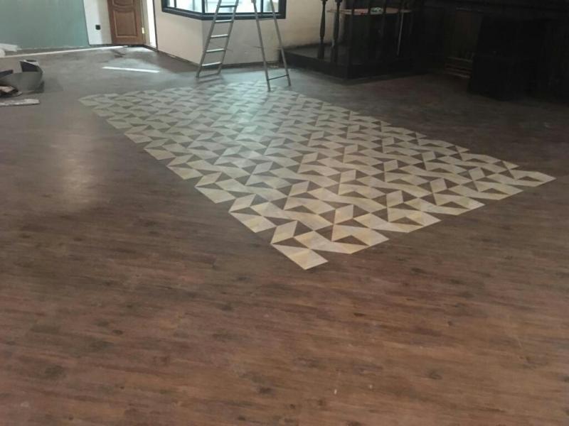 Кварцвиниловая плитка Lg Hausys в караоке-баре