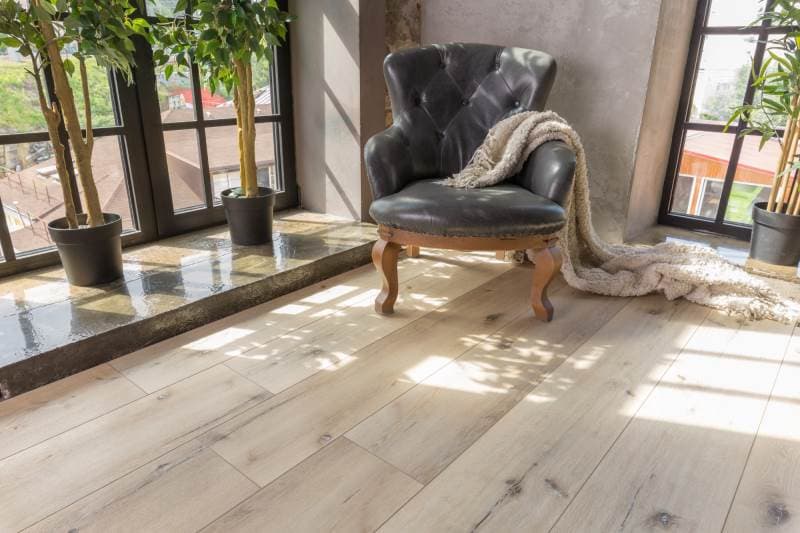 Замковая ПВХ плитка "Aquafloor" AF8004XL (1524*228*8 мм) — купить в Казани