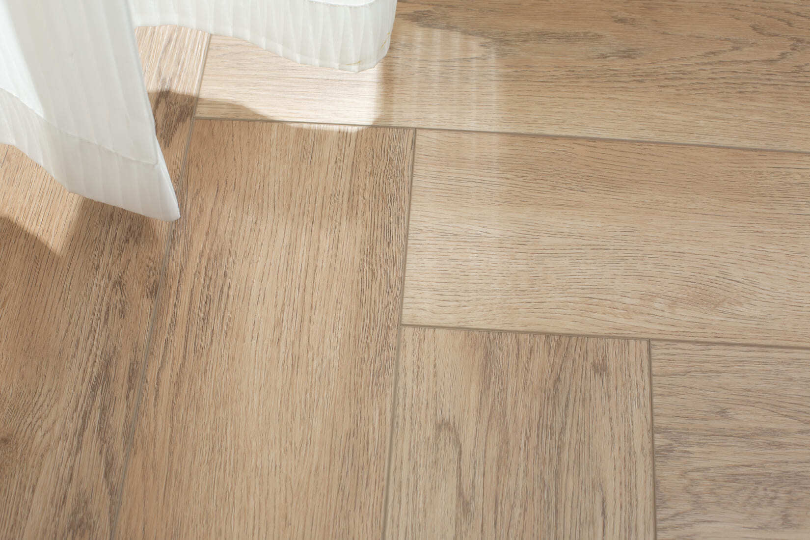 Плитка SPC "OneFloor" 3028 А,В  ЁЛКА (640*128*4 мм) — купить в Казани